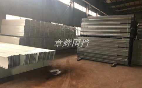 如何正确选择彩钢围挡的品牌和质量？